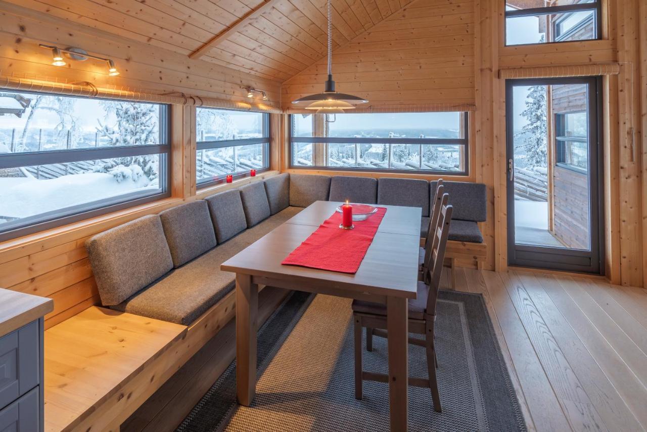 Liapark Lodge *