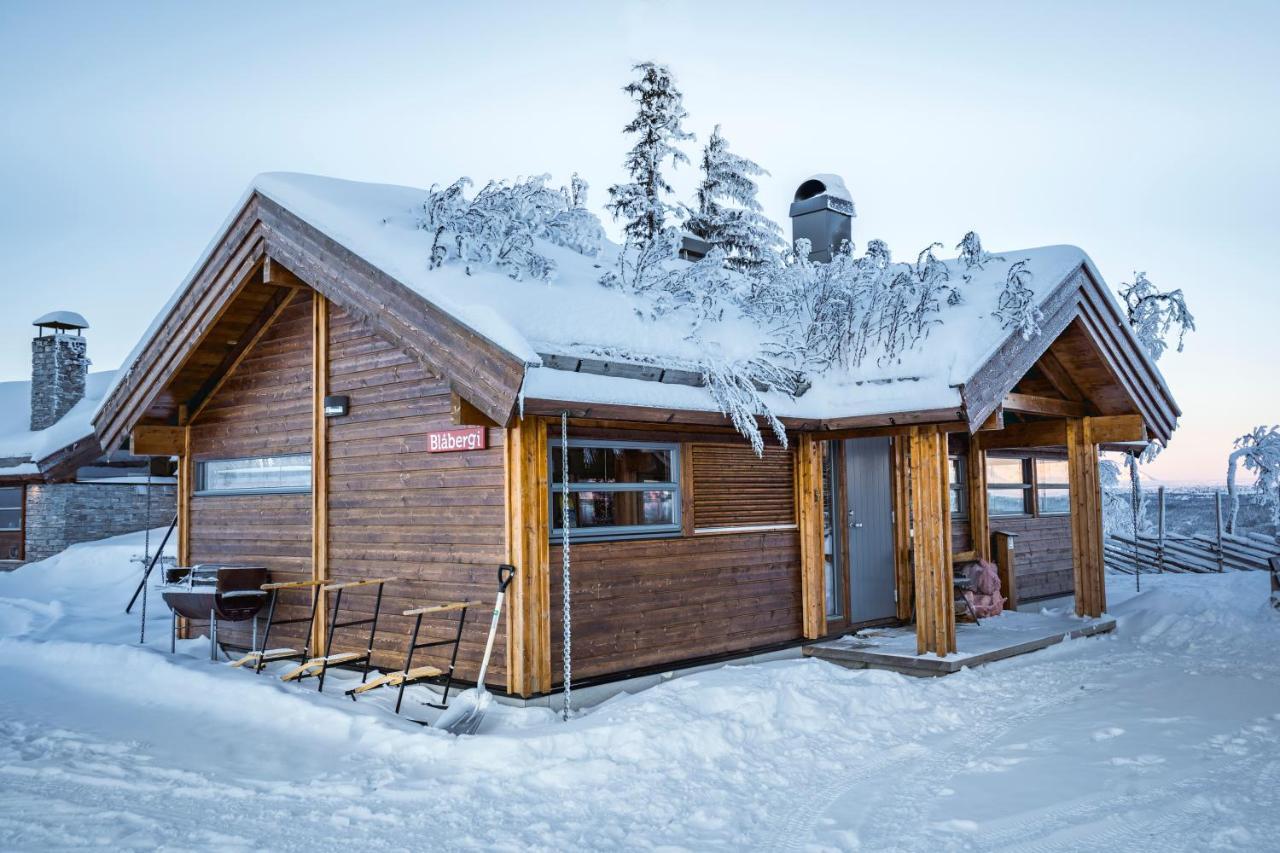 Liapark Lodge *